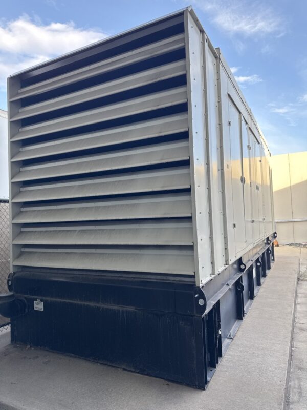 CUMMINS QST30-G5 1000KW - Image 2